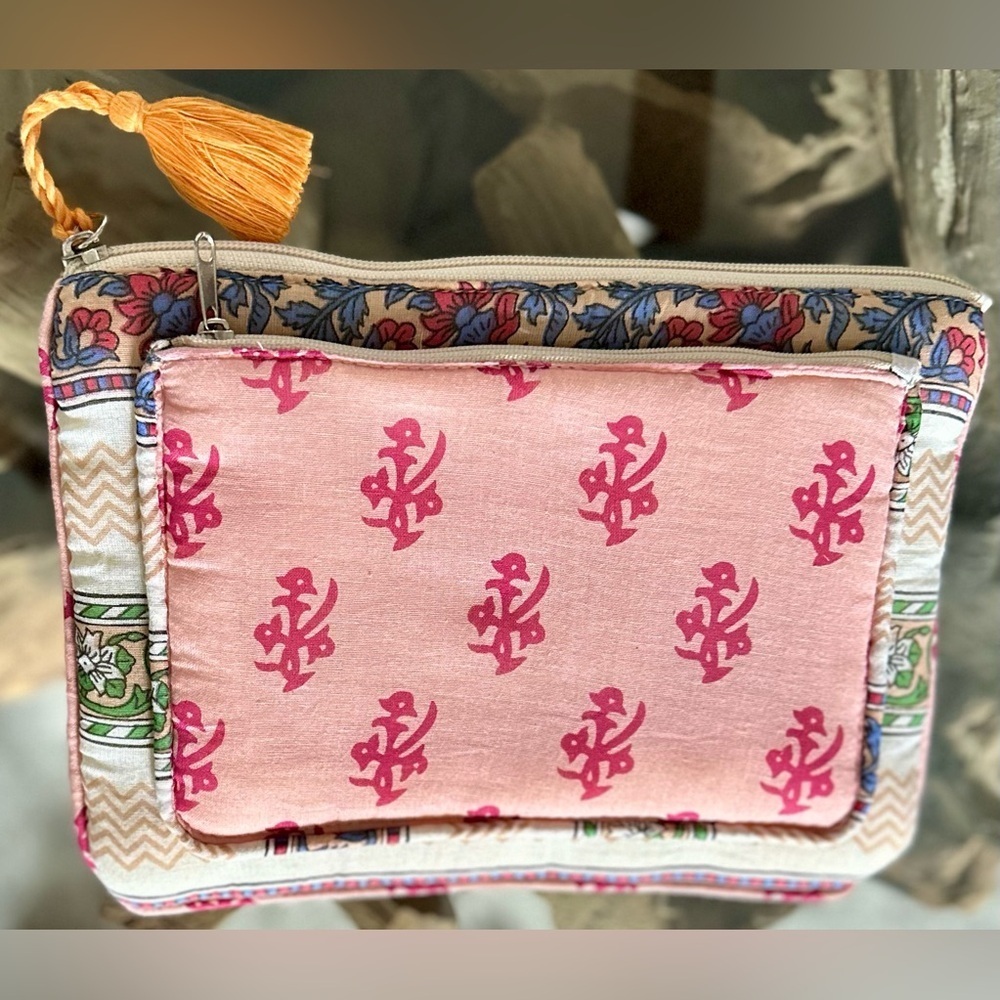 ‼️RARE‼️🎸SUNDANCE🎸🔥NWOT🔥 Delilah Print Pouches in Pink Multi